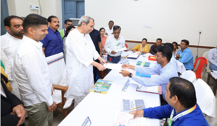 Odisha polls: Naveen Patnaik files nomination papers from Hinjli for 6th consecutive term - Vimarsana News